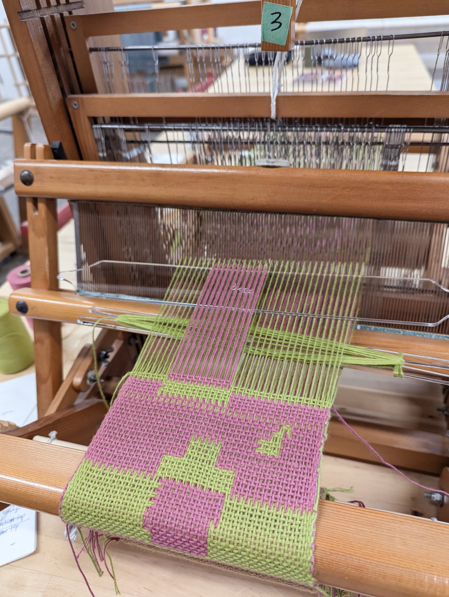 Level 3: Double Weave Cloth – Table/Floor Loom Weaving (coming soon)