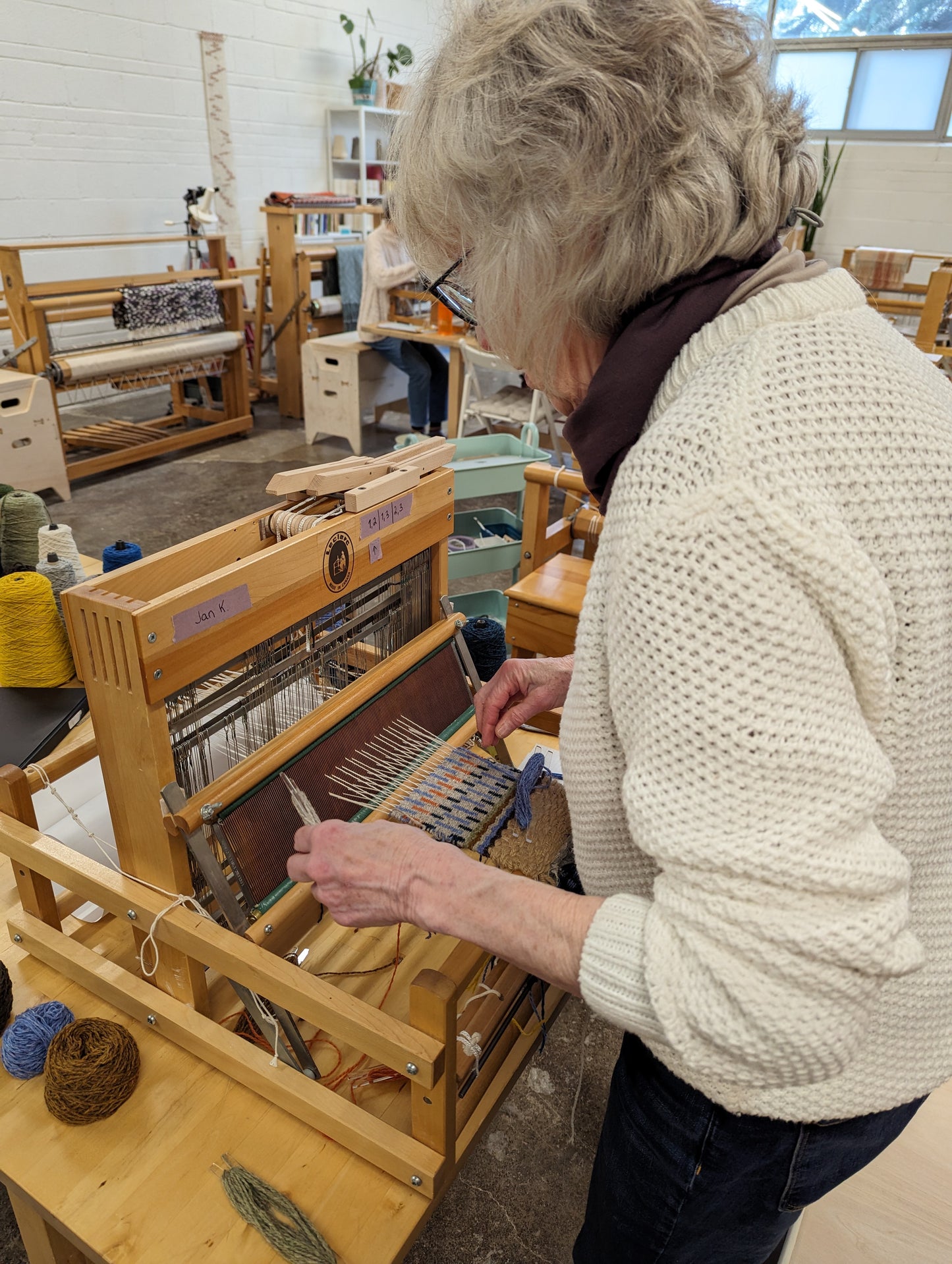 Level 3: Krokbragd Pattern Mug Rugs – Table/Floor Loom Weaving (coming soon)
