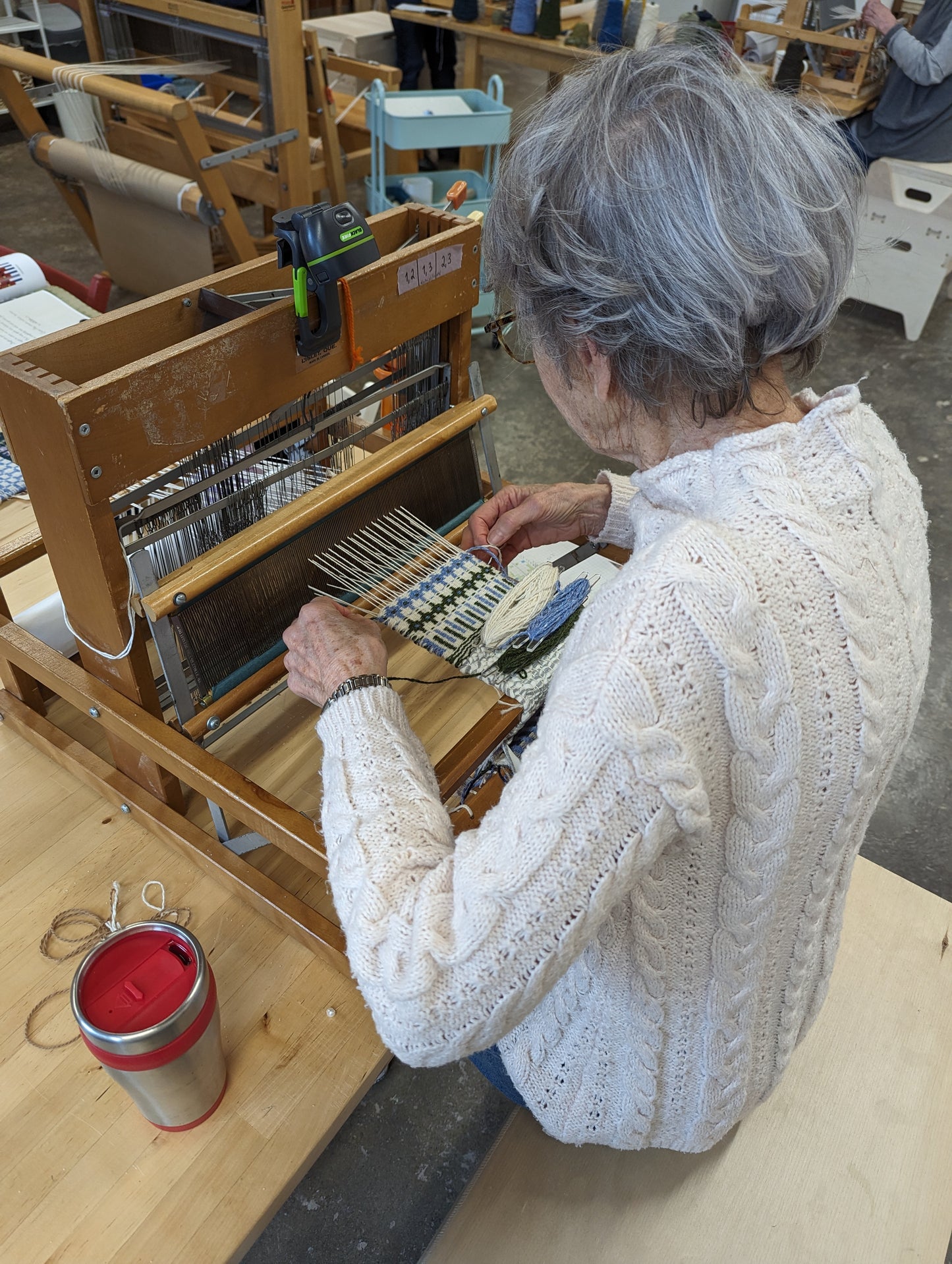 Level 3: Krokbragd Pattern Mug Rugs – Table/Floor Loom Weaving (coming soon)