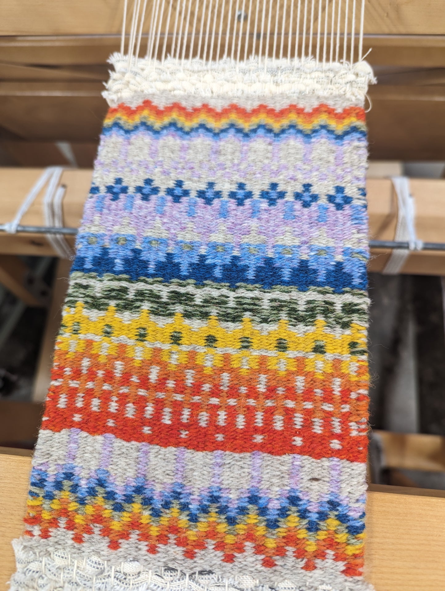 Level 3: Krokbragd Pattern Mug Rugs – Table/Floor Loom Weaving (coming soon)