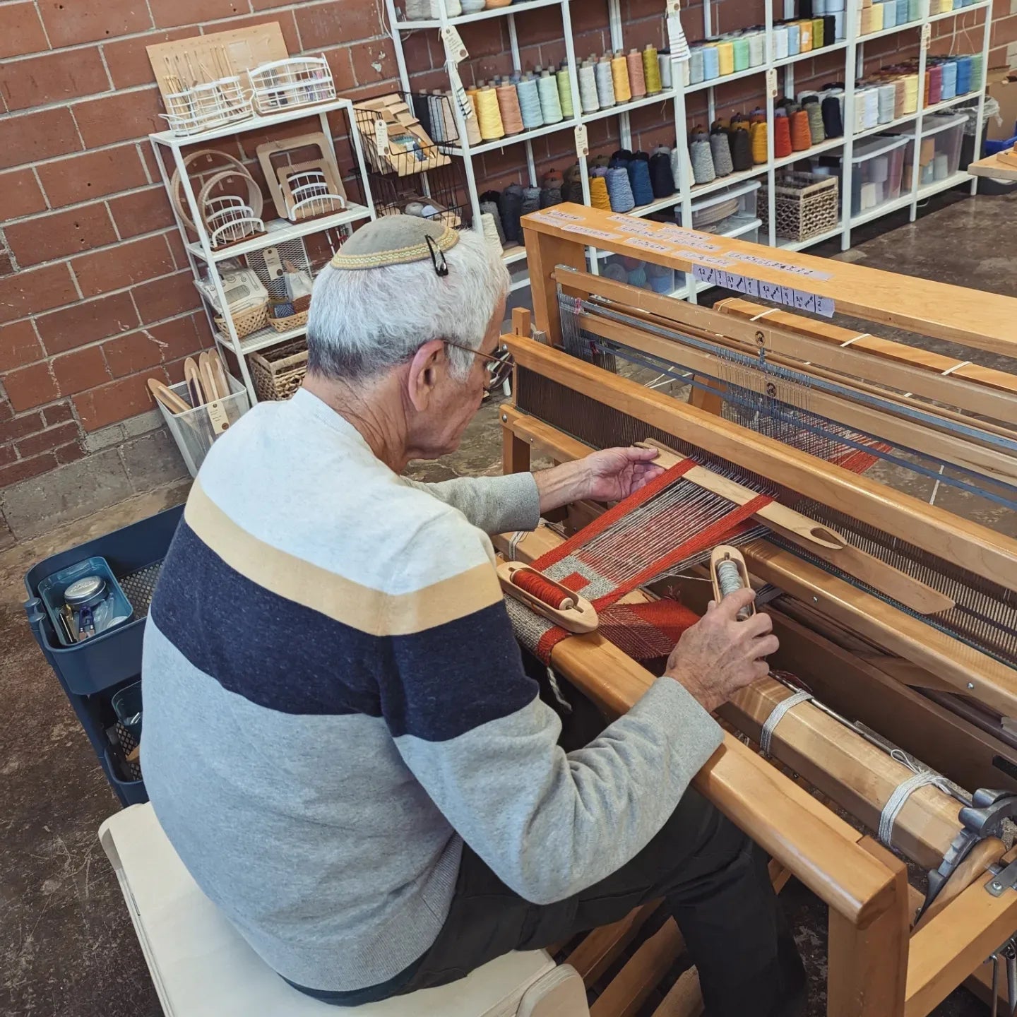 Level 3: Double Weave Cloth – Table/Floor Loom Weaving (coming soon)