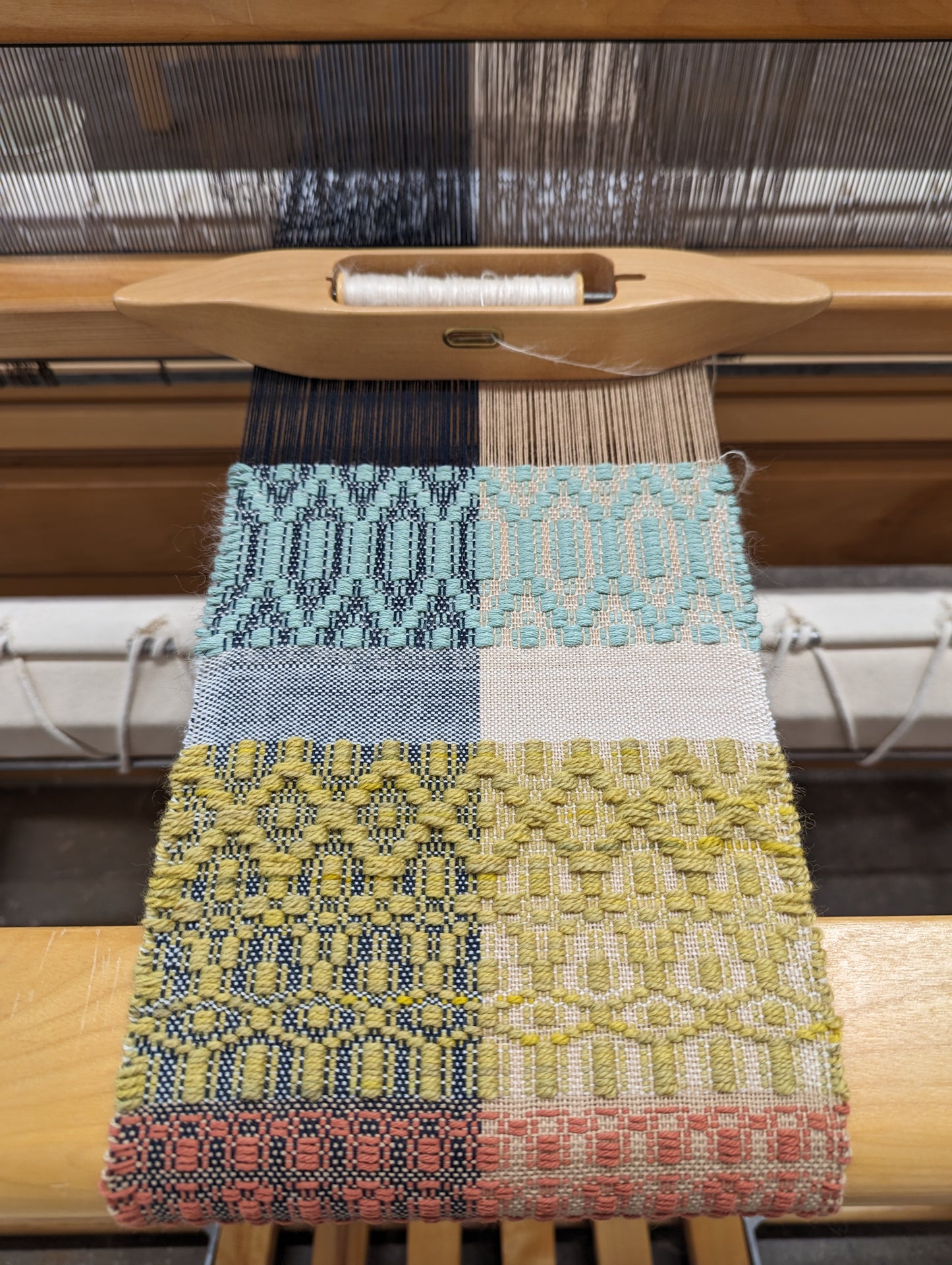Level 2: Overshot Pattern Weaving – Table/Floor Loom Weaving - February 15 & 16