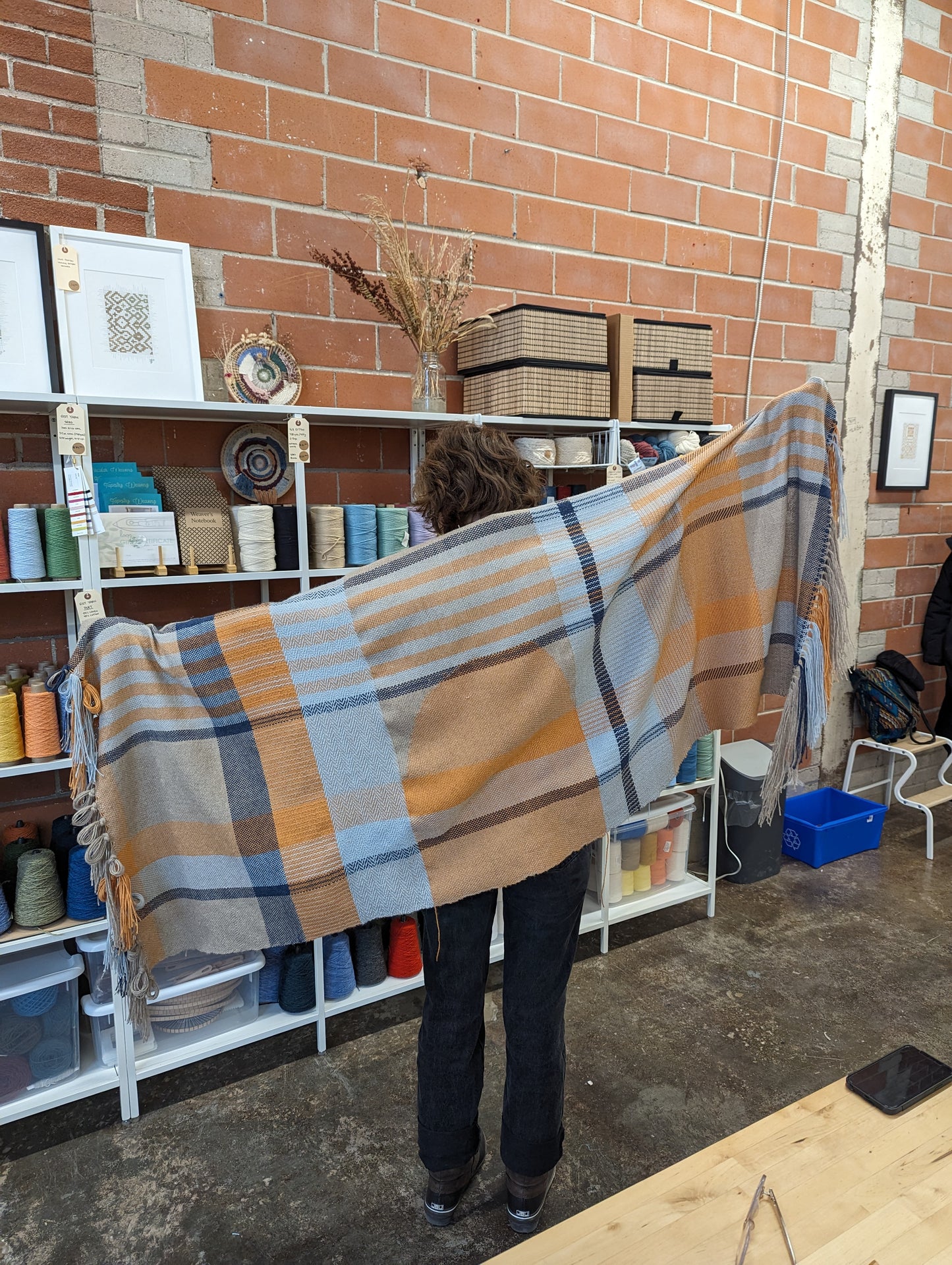 Level 2-3: Make a Shawl – Floor Loom Weaving - Dec 2/3/4 (RARE)