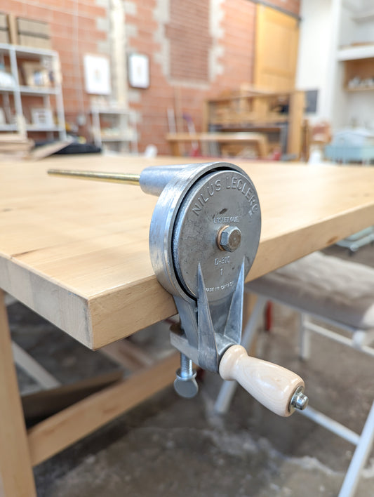 Metal Bobbin Winder - Leclerc