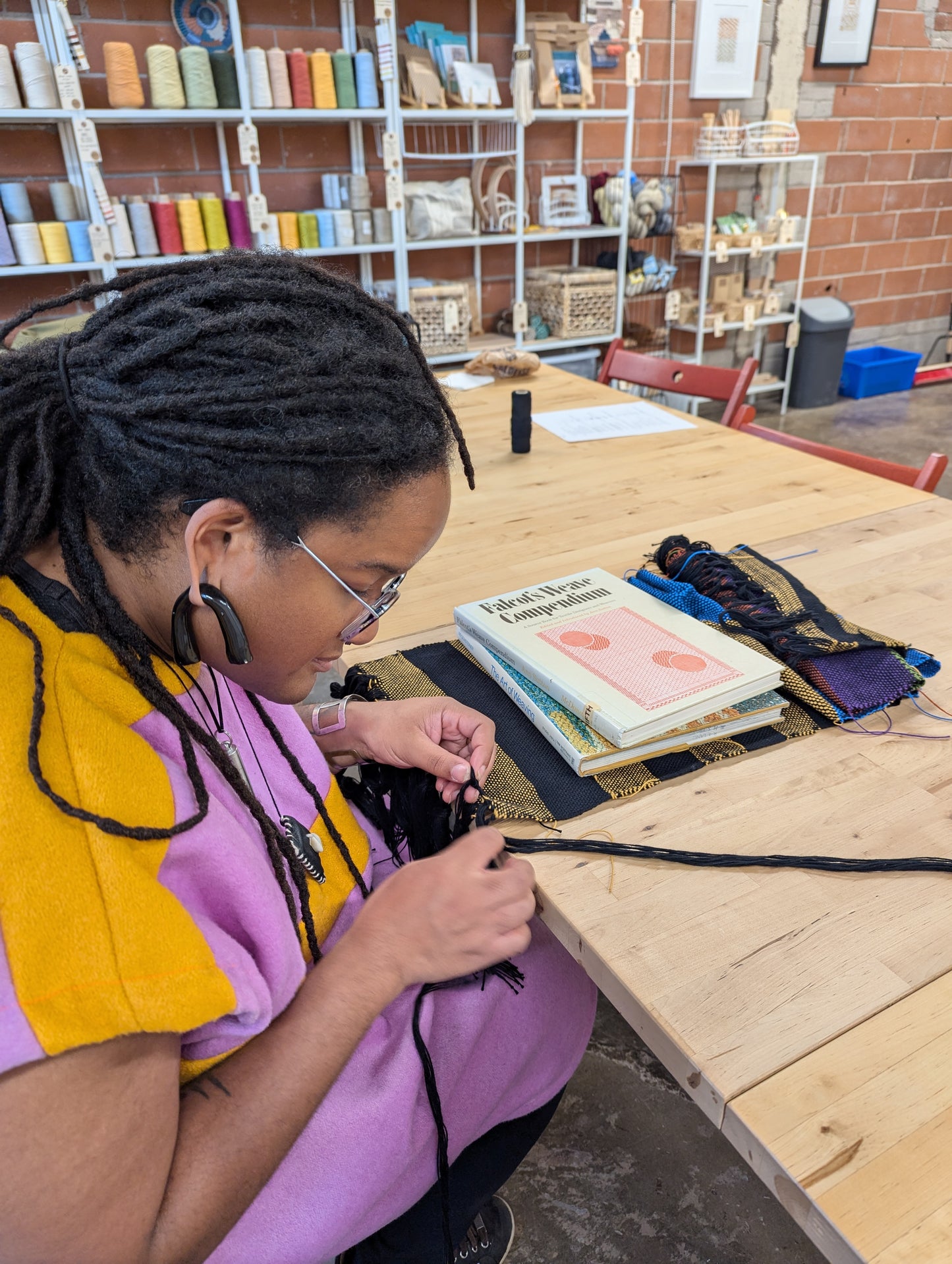 Level 1: Weaving Explorations – Table/Floor Loom Weaving - December 13 & 14