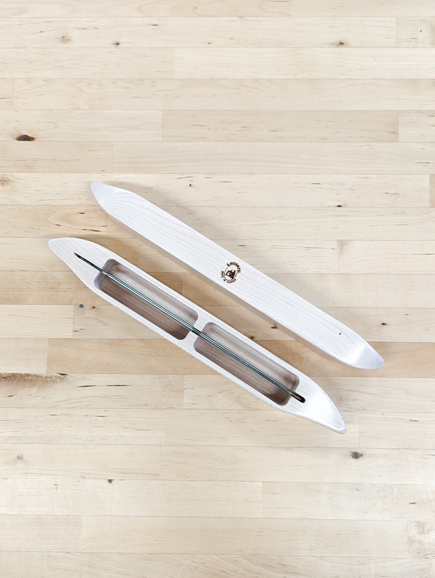 Double Boat Shuttle 13 3/4" - Leclerc